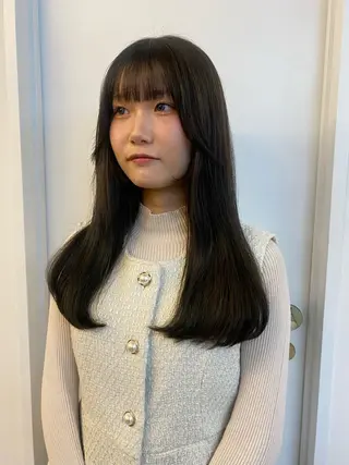 セミロング ichika/福岡 /透明感カラー🤎のヘアスタイル