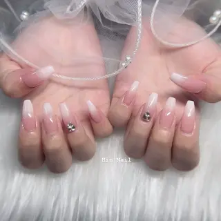 ネイル Hin Nailsのネイルデザイン