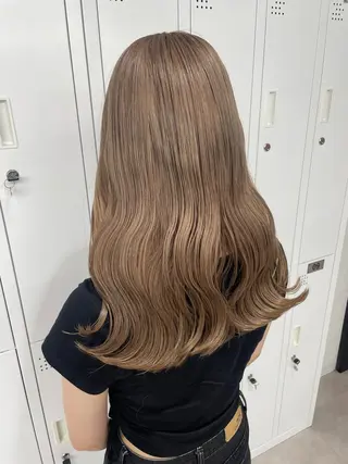 ミディアム カラー うる艶/ハイトーン 🎀hina🎀のヘアスタイル