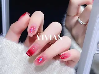 ネイル VIVIAN リサのネイルデザイン
