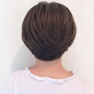 ショート カラー 伊藤 さやかのヘアスタイル