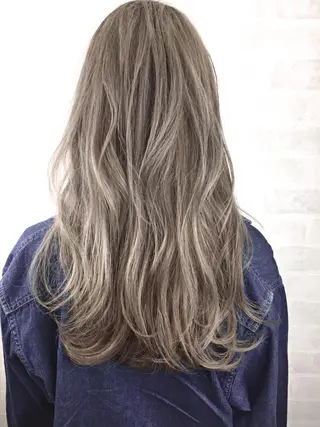 ロング カラー 村山 美空のヘアスタイル