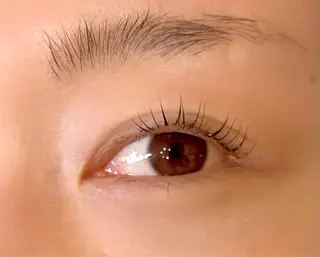 キッズ マツエク・マツパ illum hicariのネイルデザイン