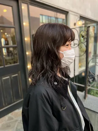 ミディアム カラー パーマ 渋谷　今泉ひろき 髪質改善×美髪矯正のヘアスタイル