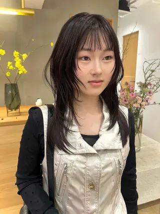 セミロング 似合わせレイヤー ＆透明感カラーのヘアスタイル