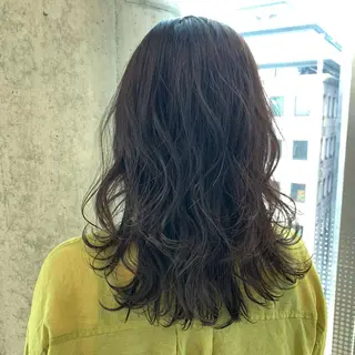 セミロング カラー サソウ ユリエ🥥のヘアスタイル