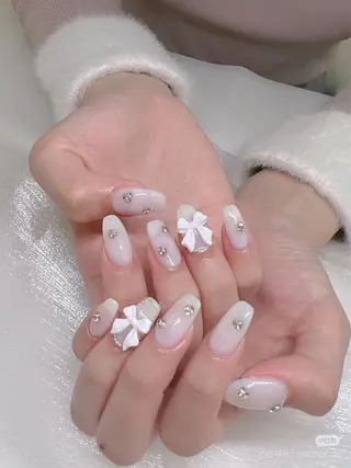 カラー 西野 カナのネイルデザイン