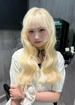 ロング カラー ヘアアレンジ 🌈【🎀ヘアデザイ ナー🎀】✨ノン✨のヘアスタイル