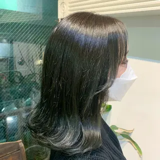 ミディアム カラー 金子 廉のヘアスタイル