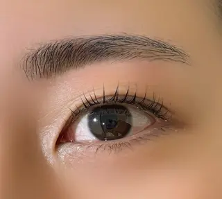 マツエク・マツパ blanc吉澤 ありみの眉毛・アイブロウイメージ