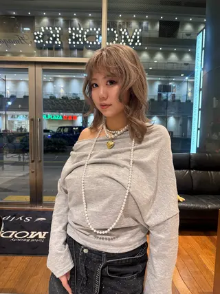 セミロング ルナ|縮毛矯正 ×デザインカラー🥝のヘアスタイル