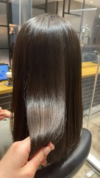 セミロング カラー WISTERIA P LUS1 ikumiのヘアスタイル