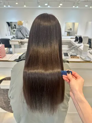 セミロング Emuest心斎橋 SAKIのヘアスタイル