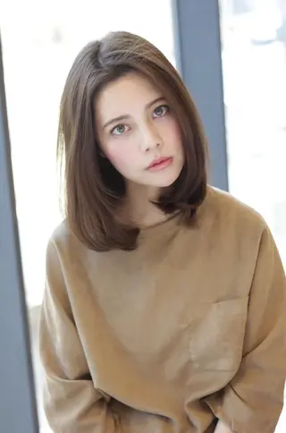 ミディアム 松島 涼花のヘアスタイル