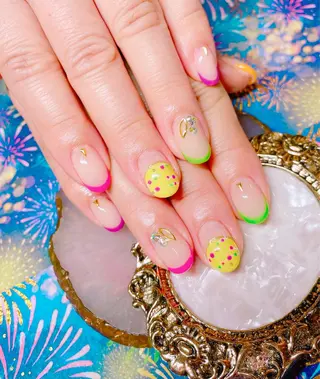 ネイル CROWN プライベートサロンのネイルデザイン