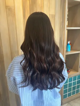 ロング 峯崎響乃 ツヤ髪透明感カラーのヘアスタイル