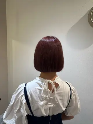 ショート カラー 小澤 真帆のヘアスタイル