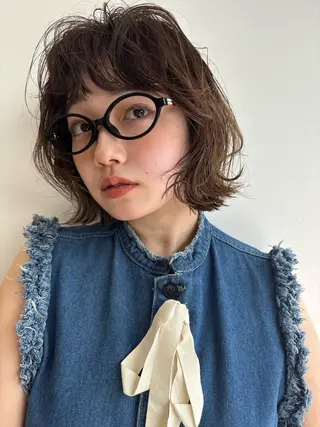 ミディアム カラー パーマ ツキノキ ミナのヘアスタイル