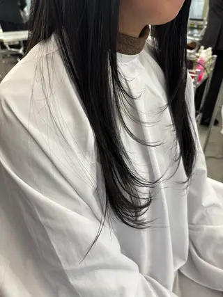 ロング 佐藤 莉子のヘアスタイル