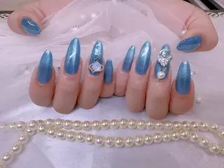 ネイル UMI ネイルサロン新宿🎀のネイルデザイン