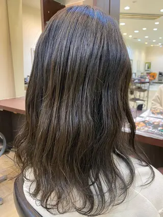 ミディアム カラー wa daのヘアスタイル