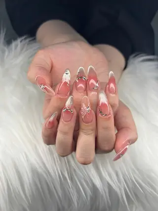 ネイル Lyna 池袋のネイルデザイン