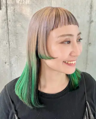 セミロング カラー 派手髪デザインカラー ヒロカのヘアスタイル