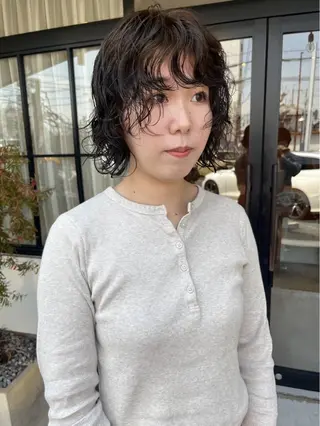 ミディアム パーマ 和泉市フルール 古賀　薫のヘアスタイル