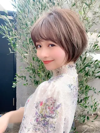 ショート カラー パーマ 大人かわいい💍🤍 ボブ/ショートボブのヘアスタイル