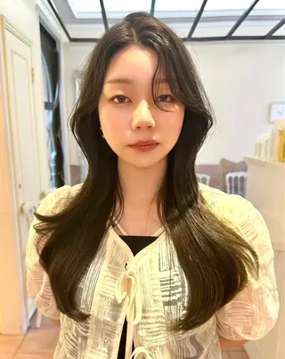 ロング カラー 韓国系レイヤー特化 hiroのヘアスタイル