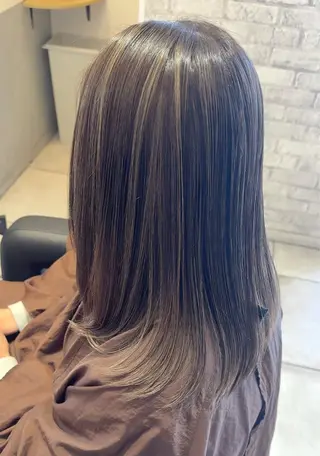 セミロング たかはし るなのヘアスタイル