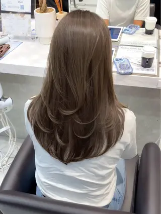ロング ワンカールで可愛い レイヤーカット/宮田のヘアスタイル