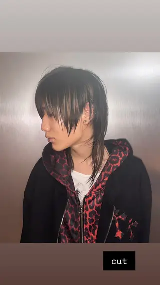 セミロング 心斎橋/ハイトーン/ レイヤーカットのヘアスタイル