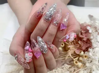 ネイル ✨Nailsalon Vi+✨のネイルデザイン