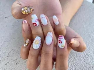 ミディアム ネイル ✴︎ Delightのネイルデザイン