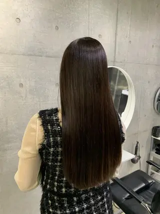 ロング カラー ✴︎TO-MA✴︎ レッドカラー/透明感のヘアスタイル