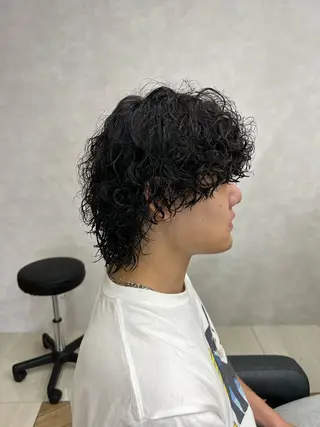 ミディアム パーマ メンズ 🏅メンズ特化 ヤマクラ タイキのヘアスタイル