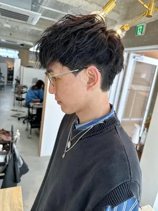パーマ メンズ 八谷 将平のヘアスタイル