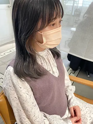 セミロング カラー 'ele 🦄堀内佑茉のヘアスタイル