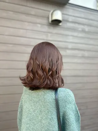 ミディアム カラー ヘアアレンジ 🤍 minaのヘアスタイル