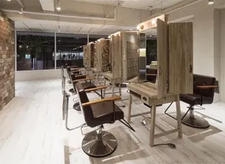 韓国ヘア 山本勝志のヘアスタイル