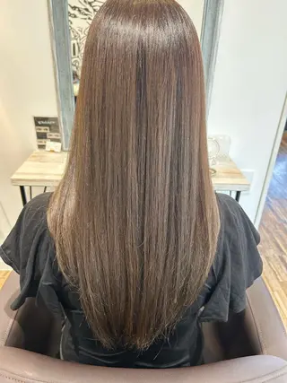 ロング 高木 瑶子のヘアスタイル