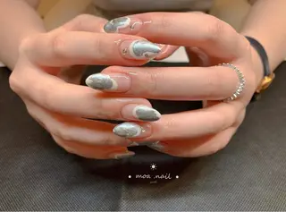 ネイル MoaNail🫶 Yoshiのネイルデザイン
