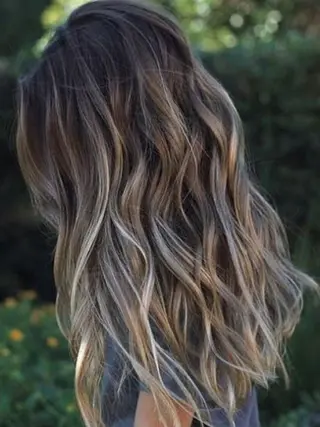 カラー パーマ 大阪レミーエクステ チビ編み込みのヘアスタイル