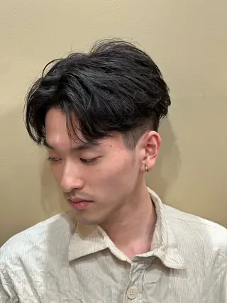ミディアム パーマ メンズ 大久保 竣太のヘアスタイル