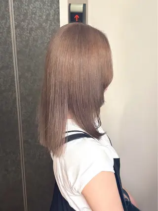 ミディアム カラー 詩乃🎀ピンク 暖色系🫧レイヤーのヘアスタイル