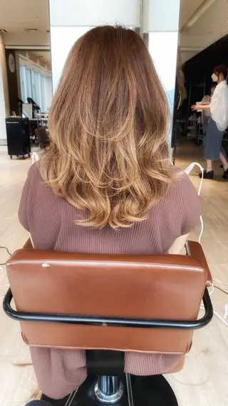 セミロング AFLOAT TOKYOのヘアスタイル