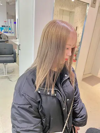 セミロング カラー 🎗副店長/井上 竜 ブリーチ指名No.1のヘアスタイル