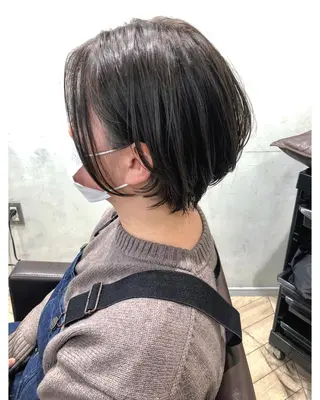 ショート カラー ショート・ボブ🍎 ナカノユウキのヘアスタイル