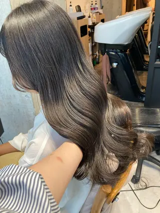 ロング ✨色持ちの良い艶 カラー✨蟹江真世のヘアスタイル